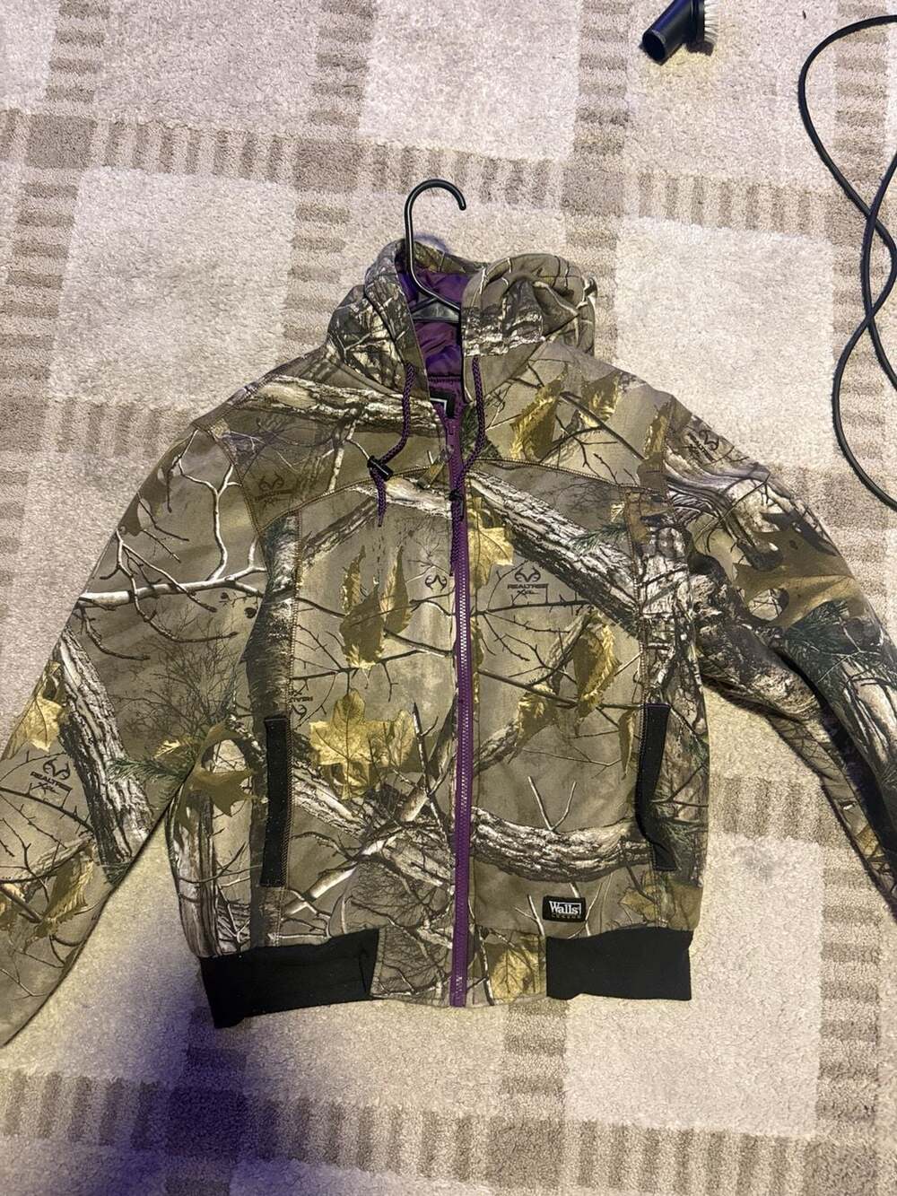 Walls Legend Realtree Camo Hooded Jacket Size Medium Purple Lined